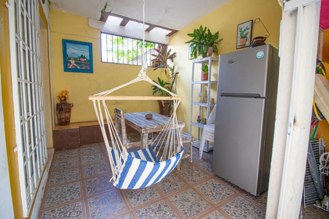 La Casa Del Almendro Hotel Playa del Carmen Bagian luar foto